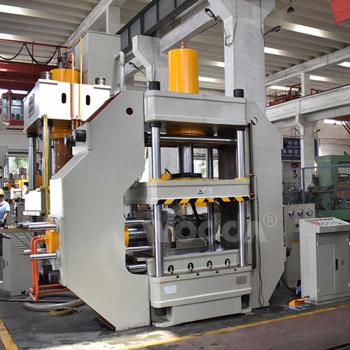 200噸多向液壓機(帶側(cè)缸)