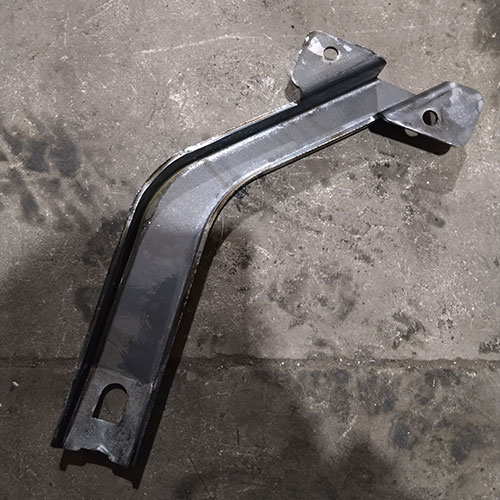 200噸汽車油箱支架沖壓成型機(jī)