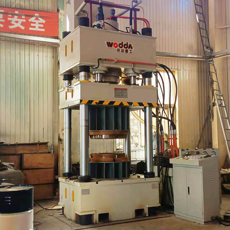 封頭成型液壓機(jī) 封頭成型液壓機(jī)