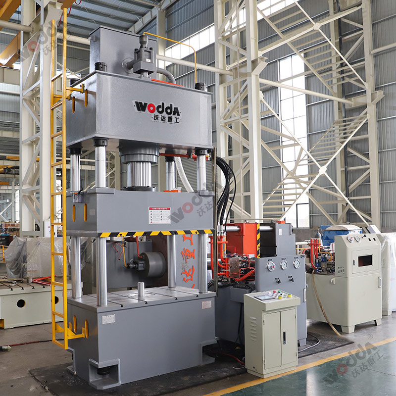 四柱液壓機如何選擇合適的液壓油？有哪些型號？