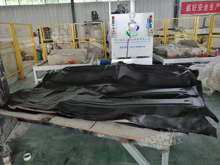 汽車頂棚內(nèi)飾件 汽車頂棚內(nèi)飾件