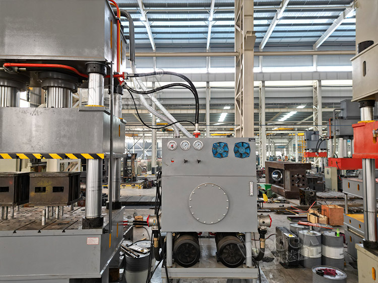 630噸拉伸機(jī)動(dòng)力系統(tǒng) 630噸拉伸機(jī)動(dòng)力系統(tǒng)