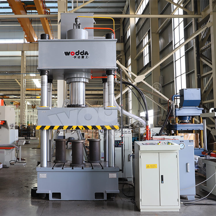 315噸國標(biāo)液壓機(jī) 315噸國標(biāo)液壓機(jī)