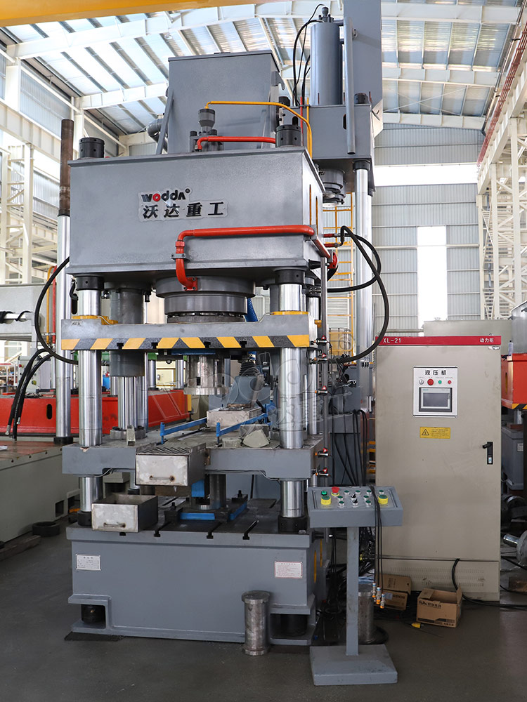 315噸四梁四柱金屬粉末液壓機(jī) 315噸四梁四柱金屬粉末液壓機(jī)