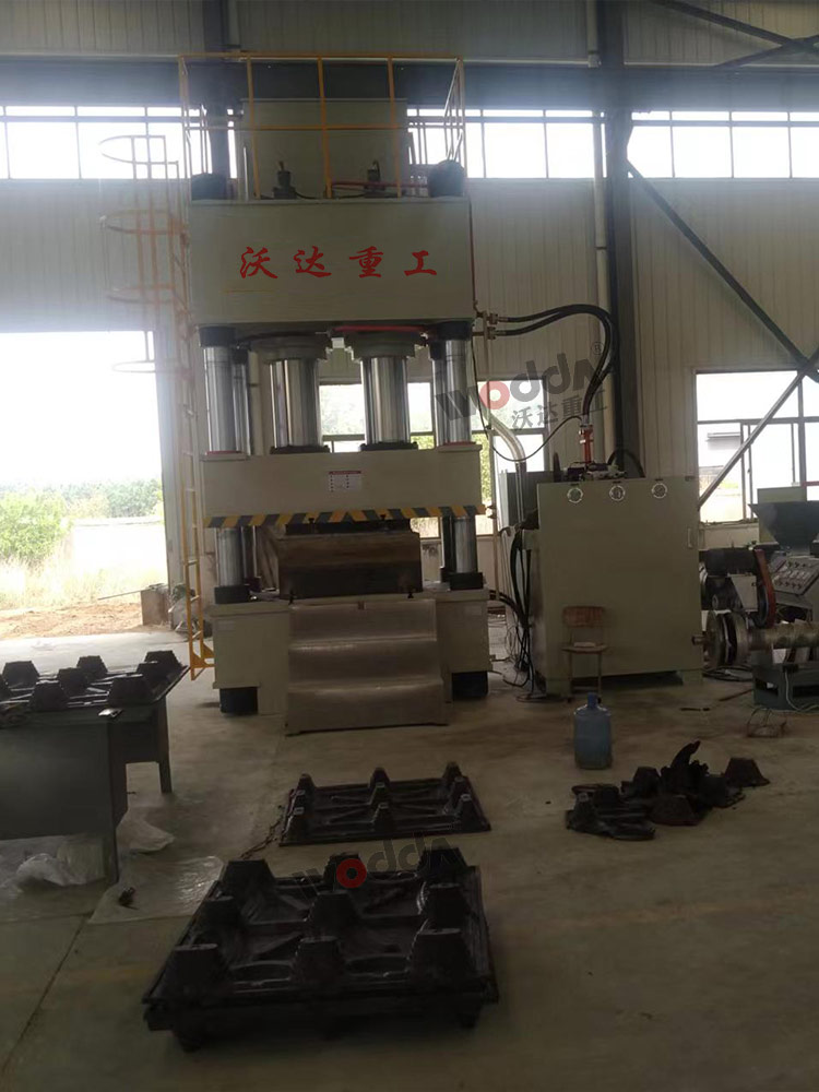 800噸塑料托盤成型液壓機 800噸塑料托盤成型液壓機