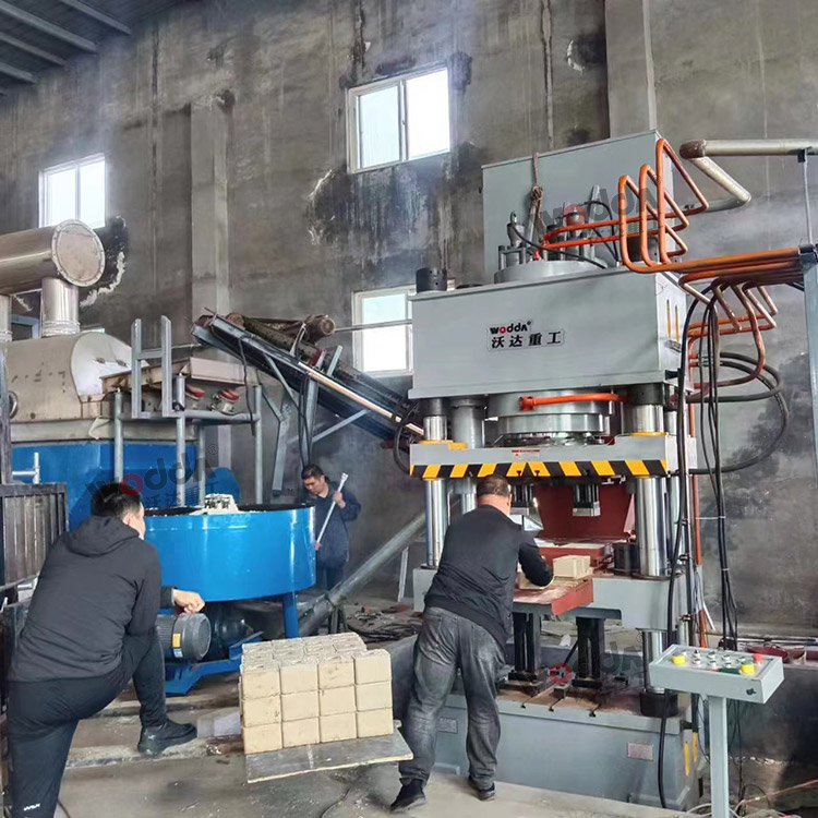 630噸全自動鹽磚機(jī)