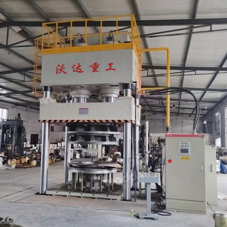 800噸四柱液壓機(jī) 800噸四柱液壓機(jī)