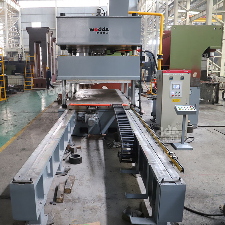 500噸鋁蜂窩復(fù)合板熱壓機(jī) 500噸鋁蜂窩復(fù)合板熱壓機(jī)