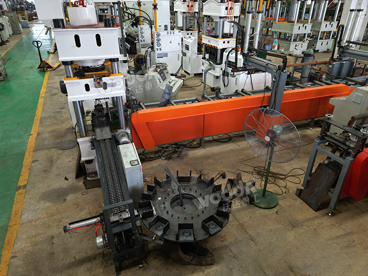 200噸錨桿托盤自動化生產(chǎn)線車間調(diào)試 200噸錨桿托盤自動化生產(chǎn)線車間調(diào)試