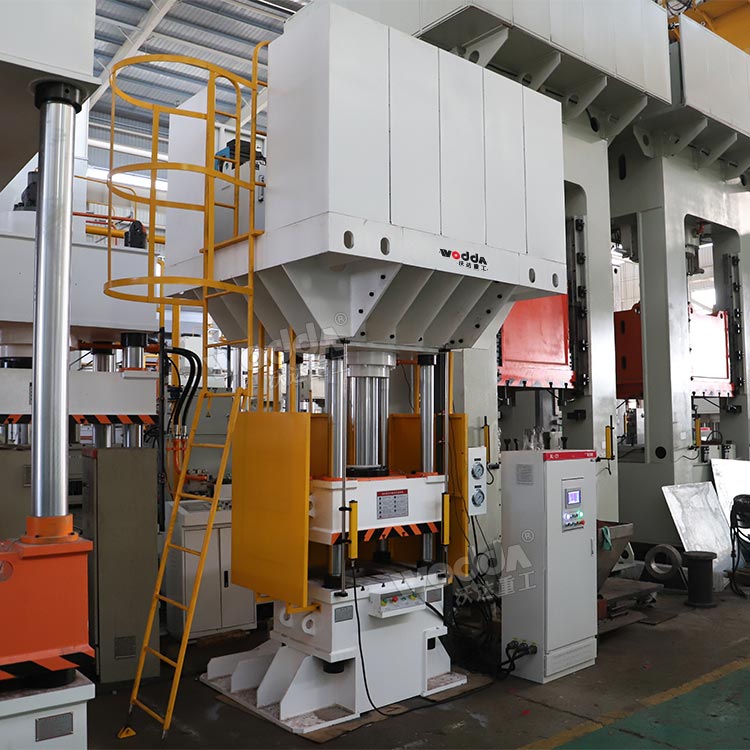 200噸三梁四柱液壓機 200噸三梁四柱液壓機