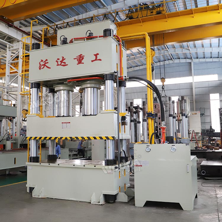 100噸三梁四柱液壓機 100噸三梁四柱液壓機