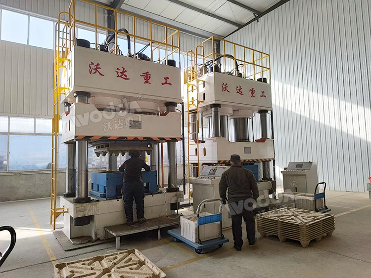 木屑托盤(pán)液壓機(jī) 木屑托盤(pán)液壓機(jī)