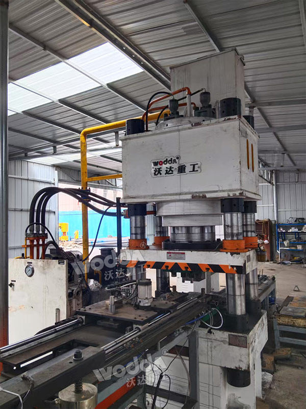 500噸錨桿托盤液壓機(jī) 500噸錨桿托盤液壓機(jī)