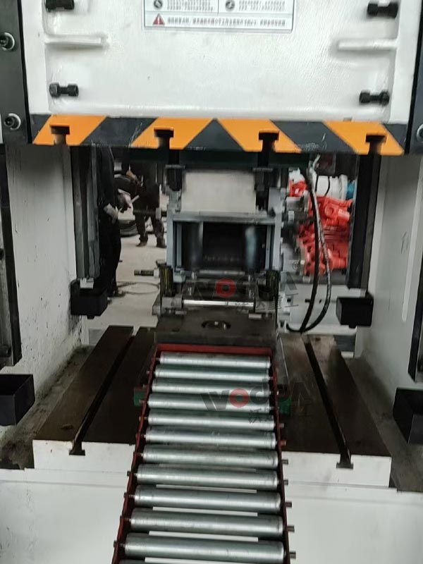 315噸框架式液壓機沖壓錨桿托盤