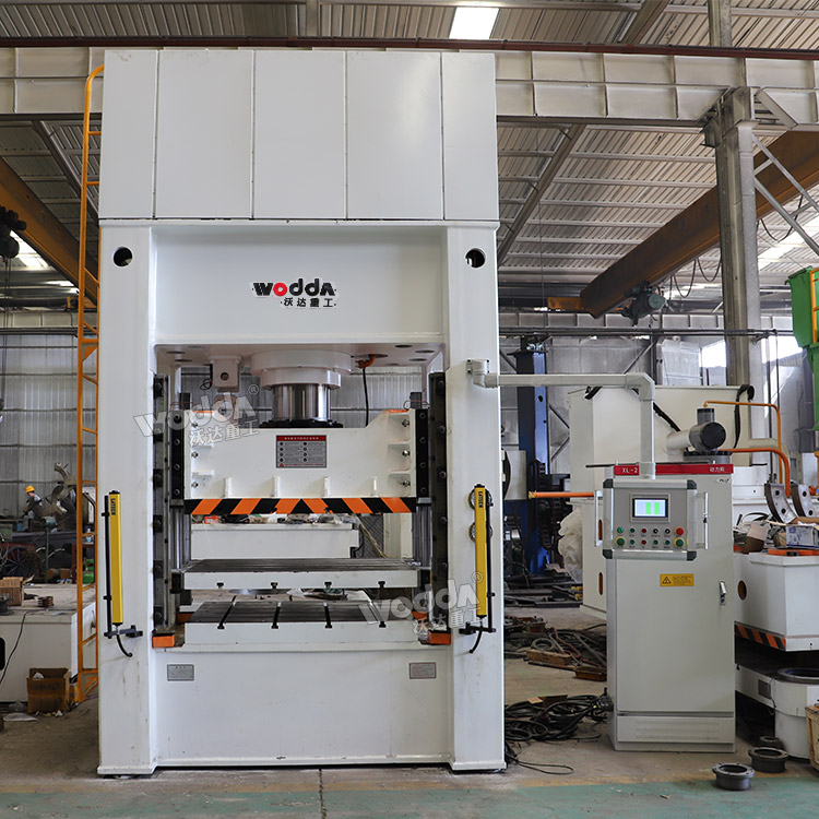 315噸框架式液壓機(jī)