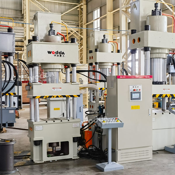 150噸四柱液壓機