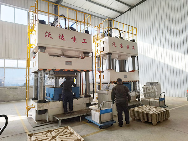 1600噸木屑托盤液壓機