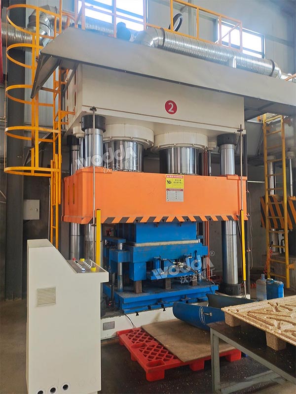 1600噸木屑托盤(pán)液壓機(jī)