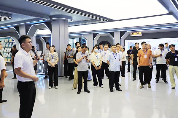 工業(yè)互聯(lián)網(wǎng)一體化進(jìn)園區(qū)“百城千園行”活動(dòng) 工業(yè)互聯(lián)網(wǎng)一體化進(jìn)園區(qū)“百城千園行”活動(dòng)