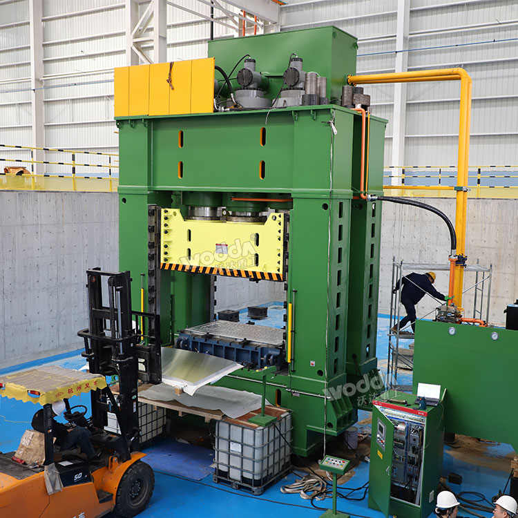 3000噸汽車液冷板成型液壓機(jī)