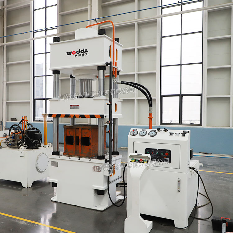 200噸四柱液壓機