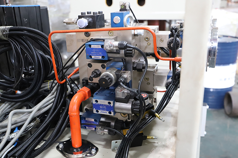 電磁爐隔熱圈液壓機(jī)油泵 電磁爐隔熱圈液壓機(jī)油泵